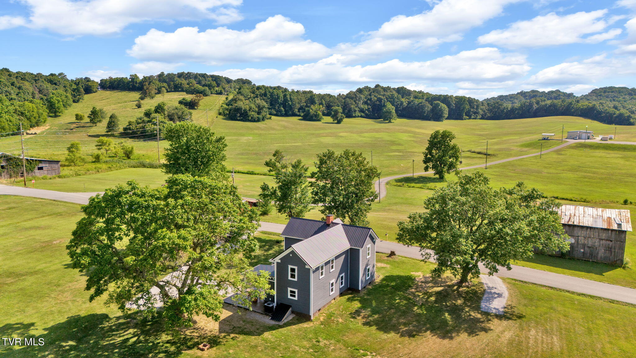 700 Burkey Road Greeneville, TN 37743 - Photo 4 of 45 51-web-or-mls-DJI_20240704170135_0041_D