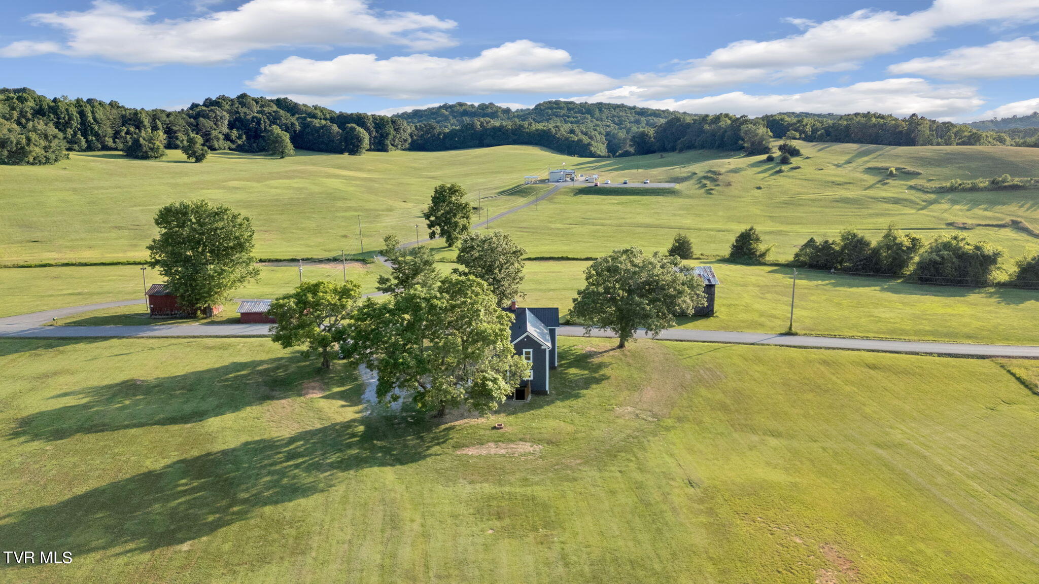 700 Burkey Road Greeneville, TN 37743 - Photo 7 of 45 6-web-or-mls-DJI_20240702191720_0601_D