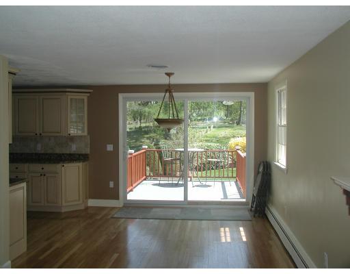 18 Canterbury Road Lynnfield, MA 01940 - Photo 3 of 14 Gallery Image 3