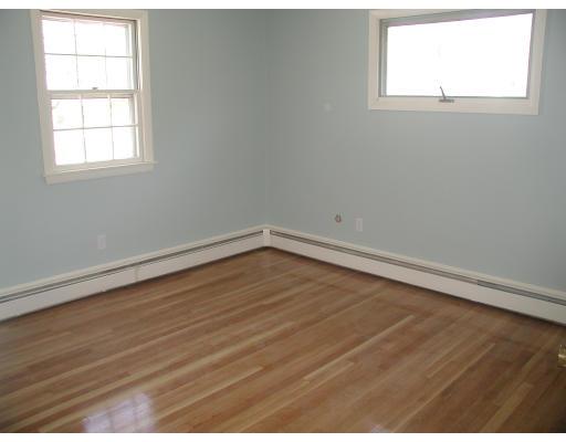 18 Canterbury Road Lynnfield, MA 01940 - Photo 7 of 14 Gallery Image 7