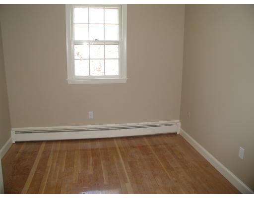 18 Canterbury Road Lynnfield, MA 01940 - Photo 9 of 14 Gallery Image 9