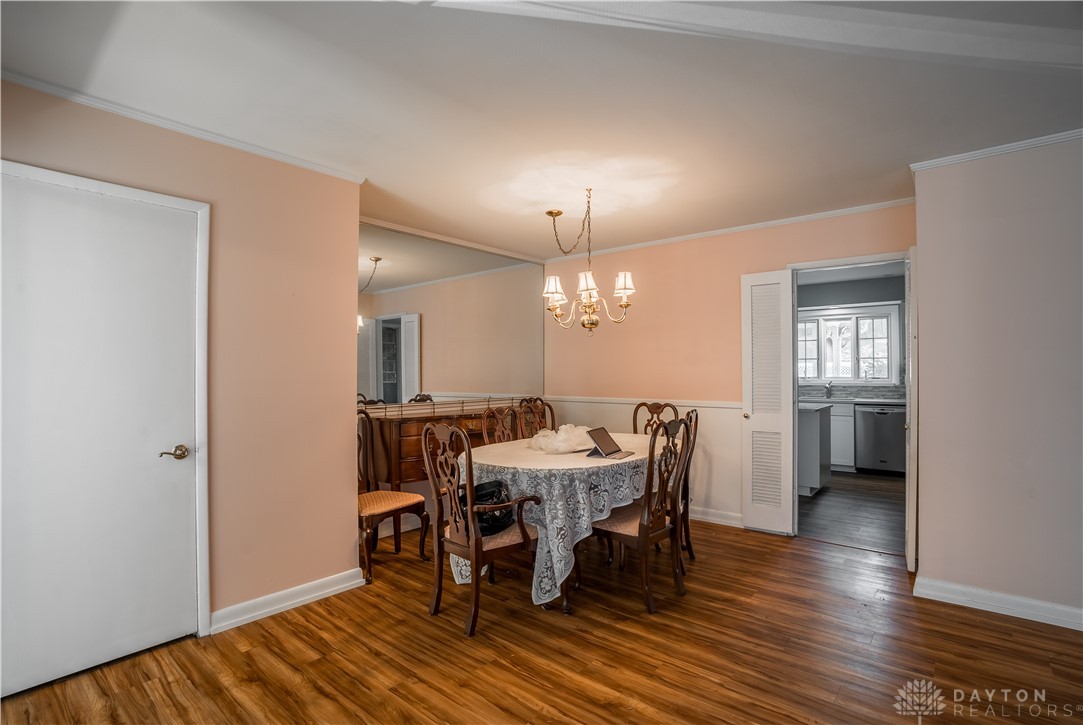 928 East Stroop Road Dayton, OH 45429 - Photo 9 of 27