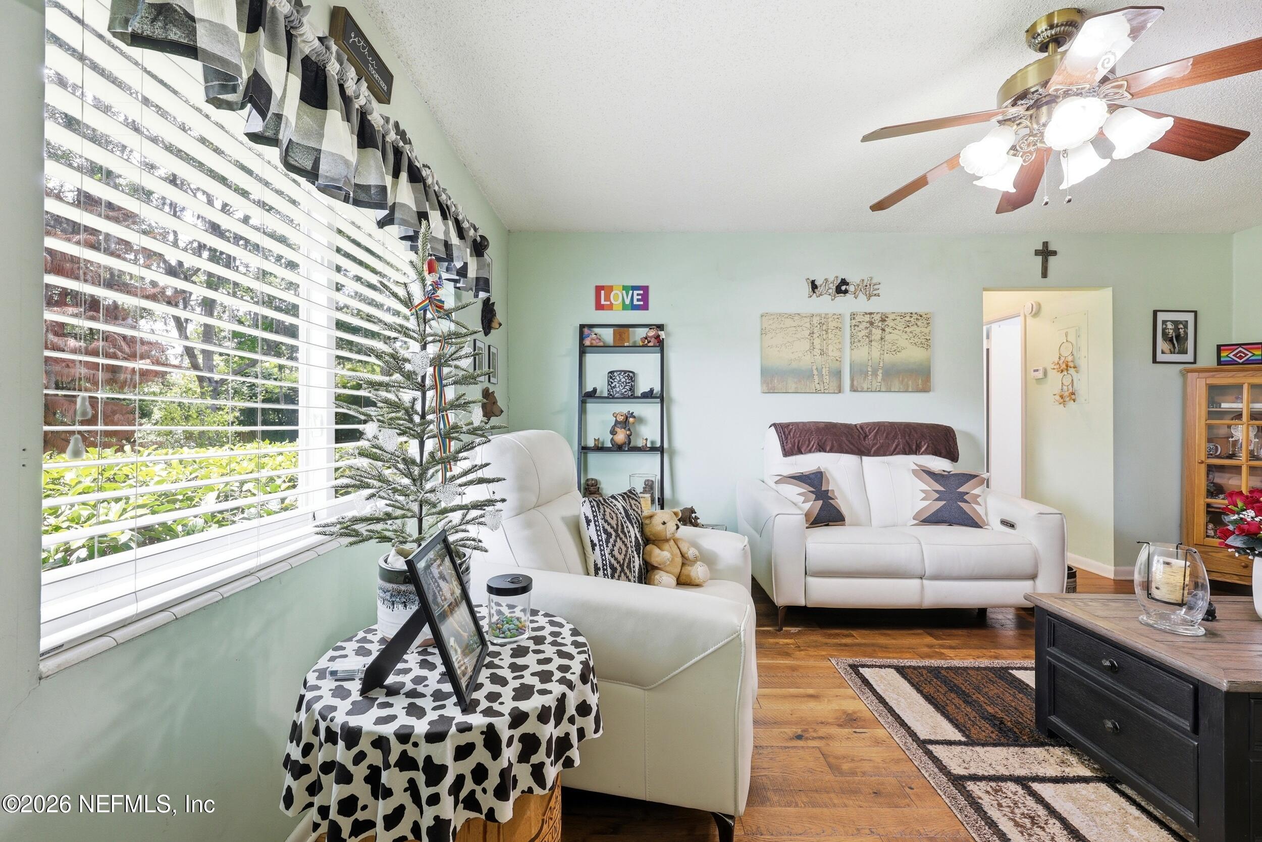 1259 The Grove Road Orange Park, FL 32073 - Photo 5 of 28 living room
