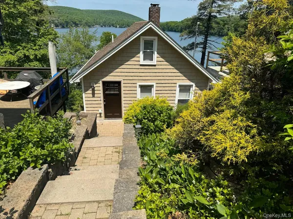 $725,000 | 1080 Highway 292, Holmes, NY 12531