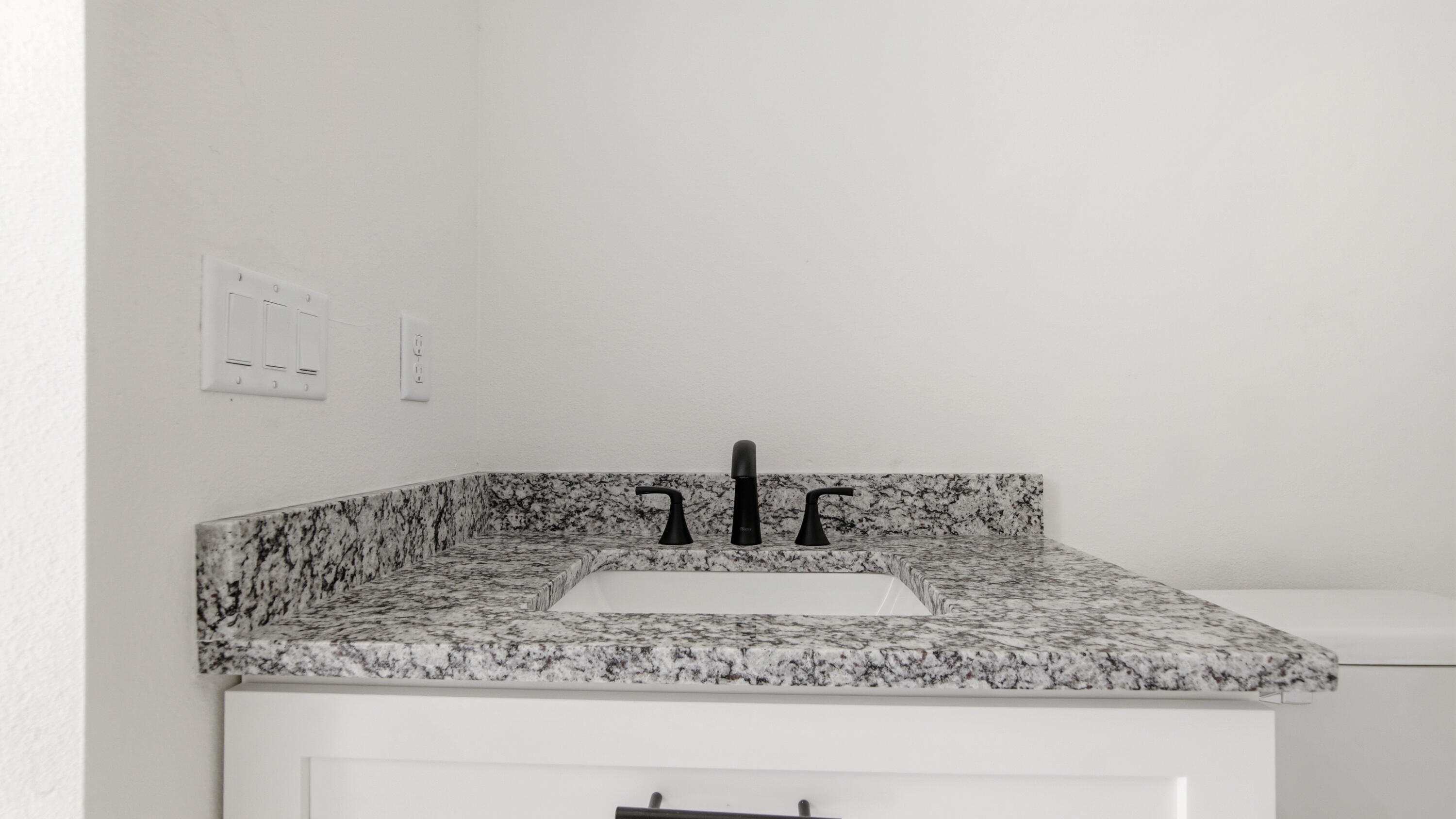 1963 Marsha Road Florala, AL 36442 - Photo 19 of 27 DSC02084