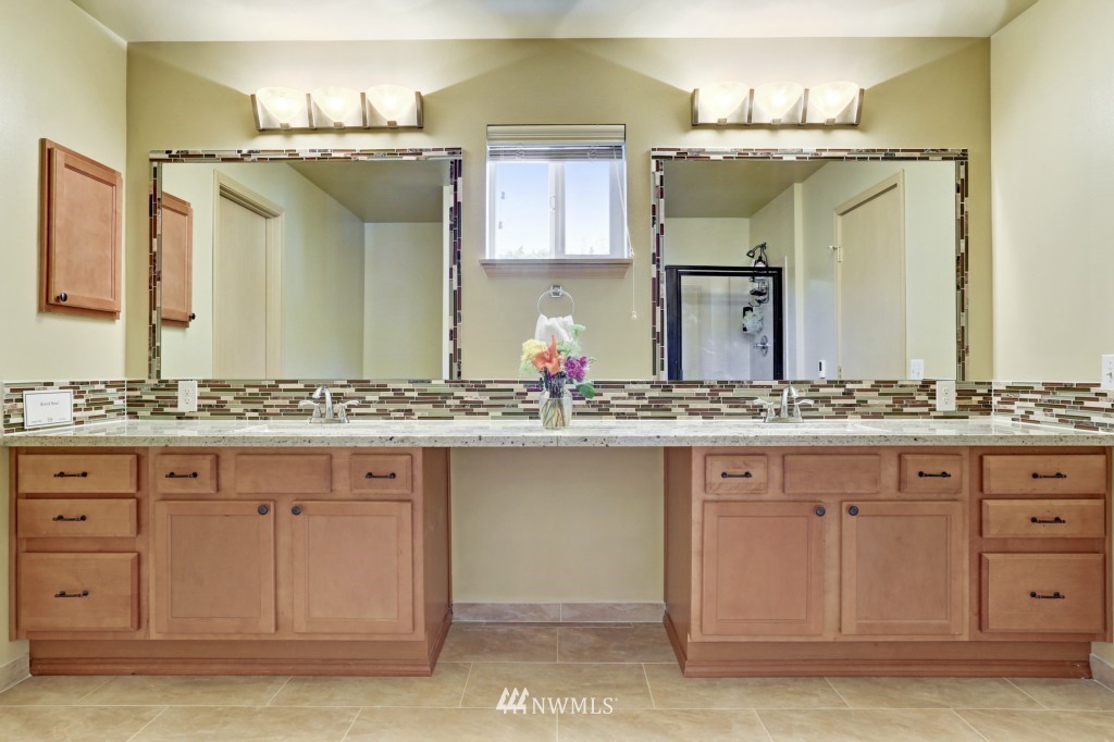 1405 191st Place Southeast Bothell, WA 98012 - Photo 13 of 25 Gallery Image 13
