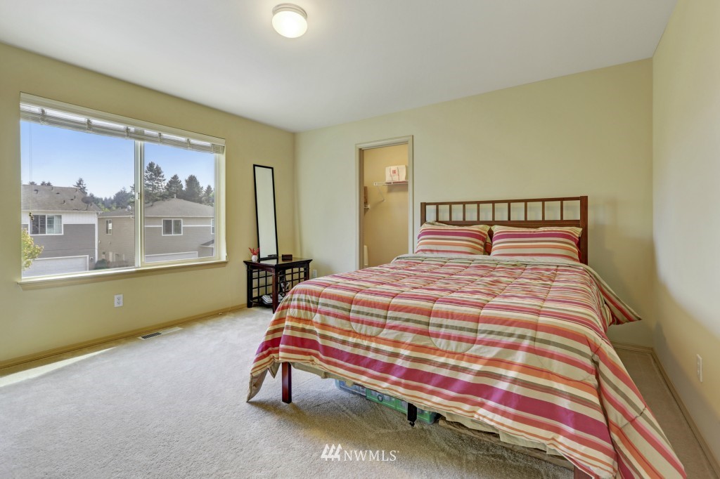 1405 191st Place Southeast Bothell, WA 98012 - Photo 15 of 25 Gallery Image 15