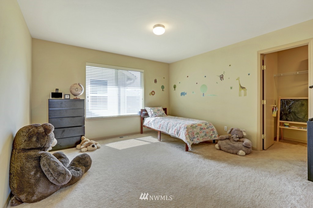 1405 191st Place Southeast Bothell, WA 98012 - Photo 17 of 25 Gallery Image 17