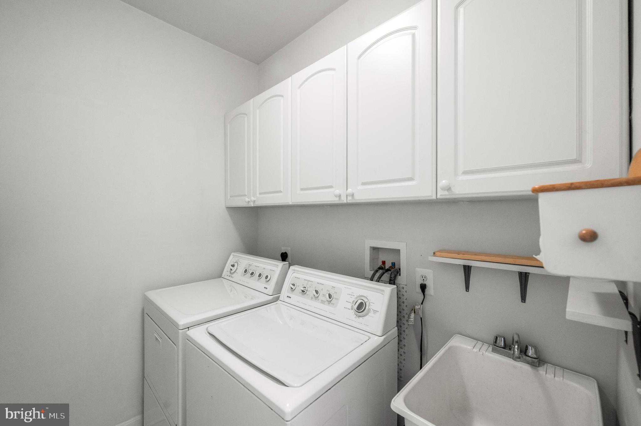 859 Empress Road West Chester, PA 19382 - Photo 15 of 39 Laundry