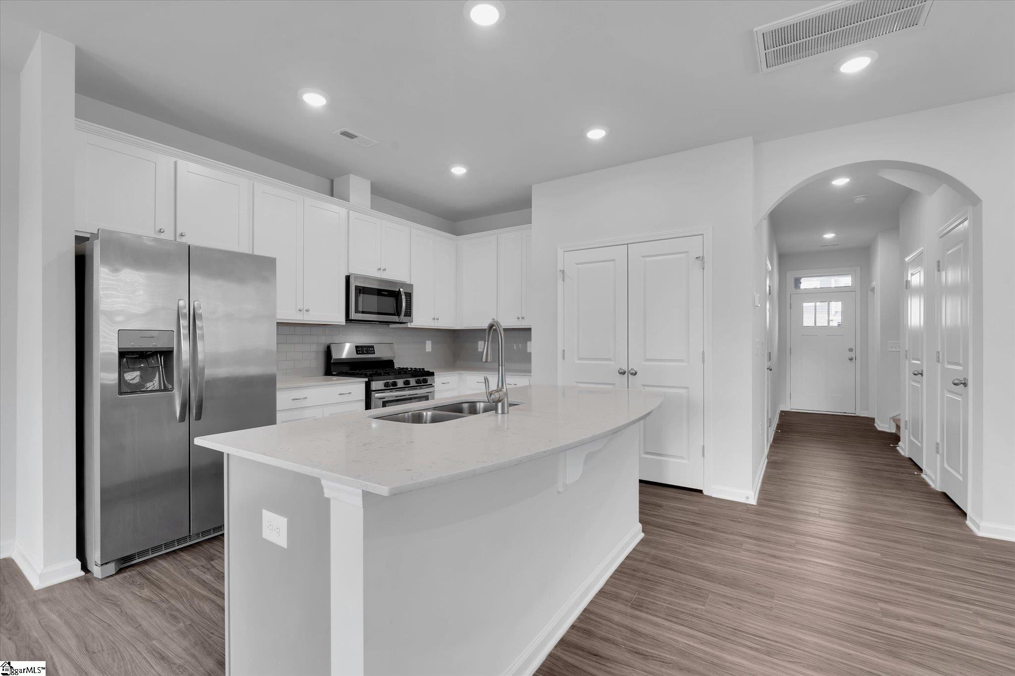 313 East Compass Way Easley, SC 29640 - Photo 8 of 26 Gallery Image 8