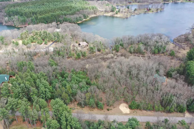 $69,500 | 16 Dahlke, Oxford, WI 53952