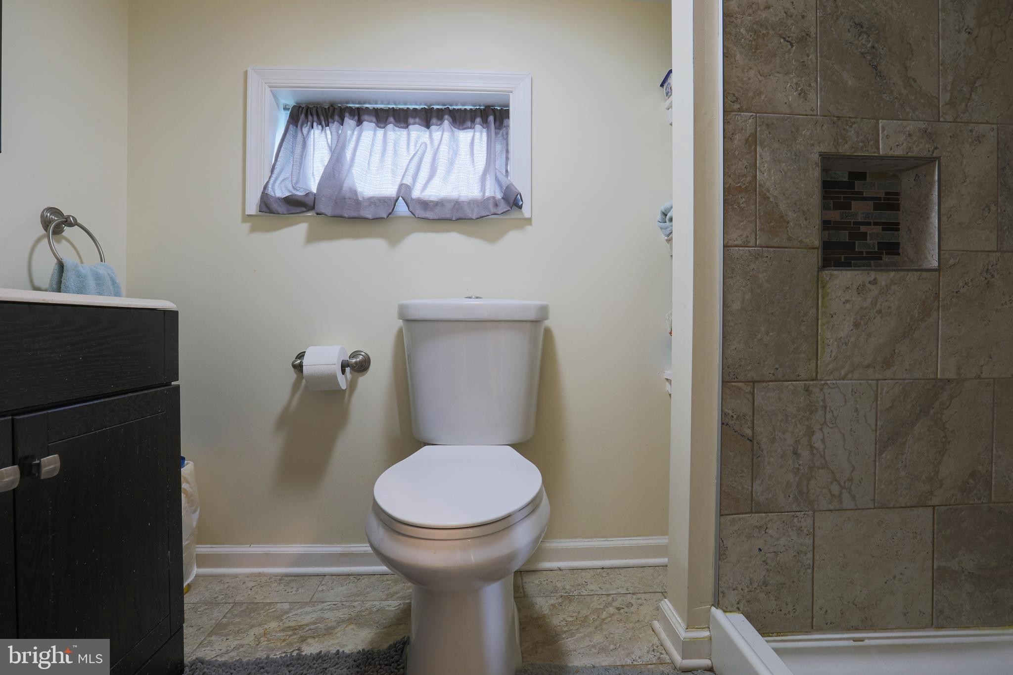 3507 Sollers Point Road Dundalk, MD 21222 - Photo 36 of 44 Upper Level Full Tile Bathroom