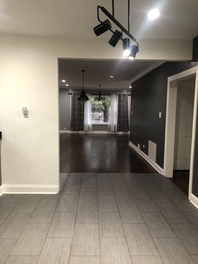 4858 West Concord Place, Unit 1 Chicago, IL 60639 - Photo 11 of 12