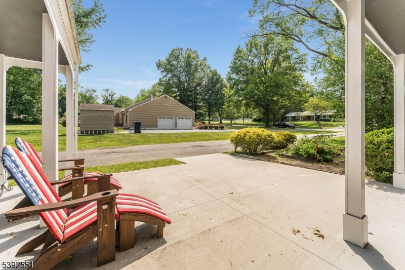 5 Brookfield Way Mendham, NJ 07945 - Photo 3 of 17