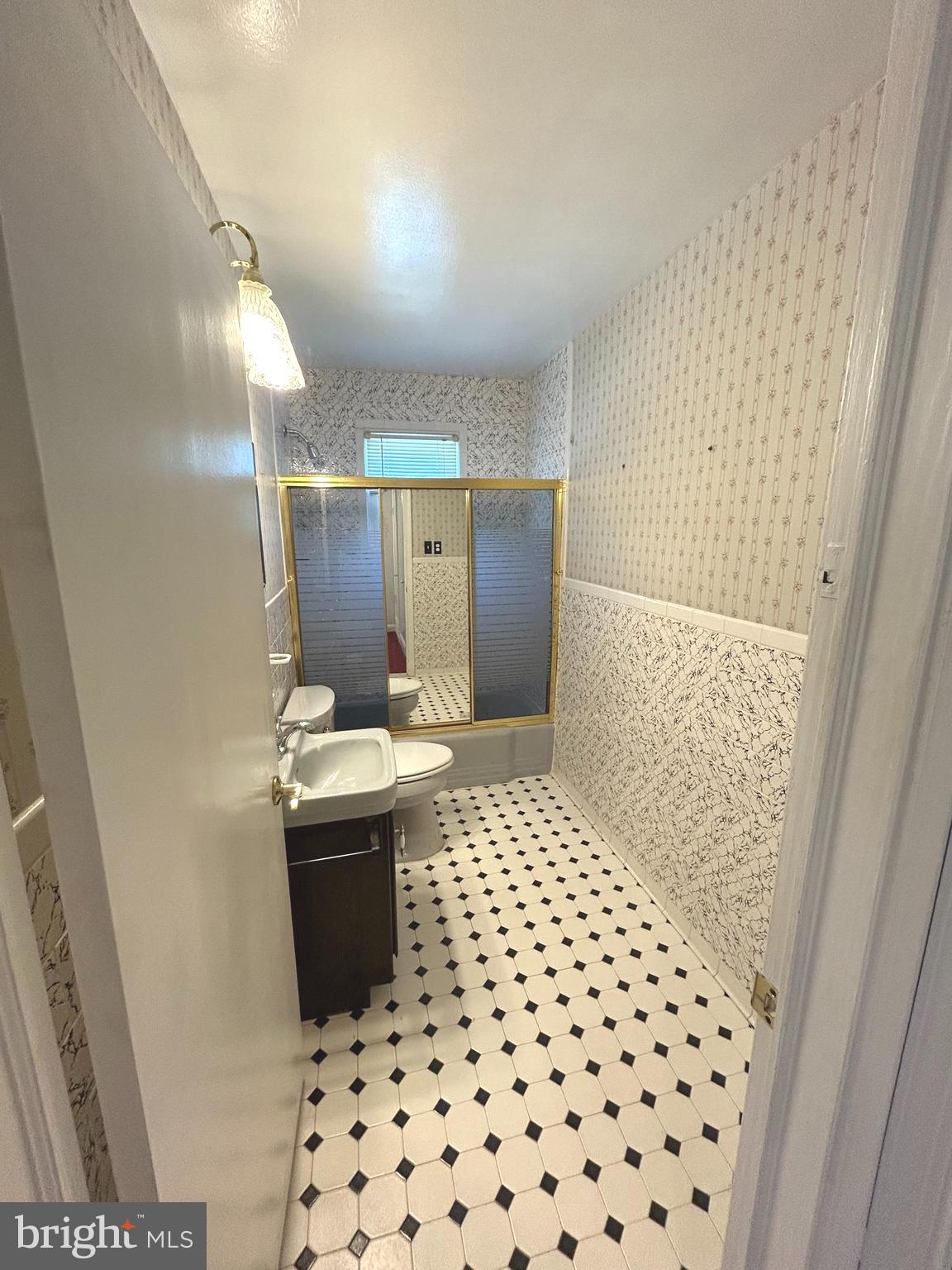 1041 Winsford Road Baltimore, MD 21204 - Photo 14 of 37
