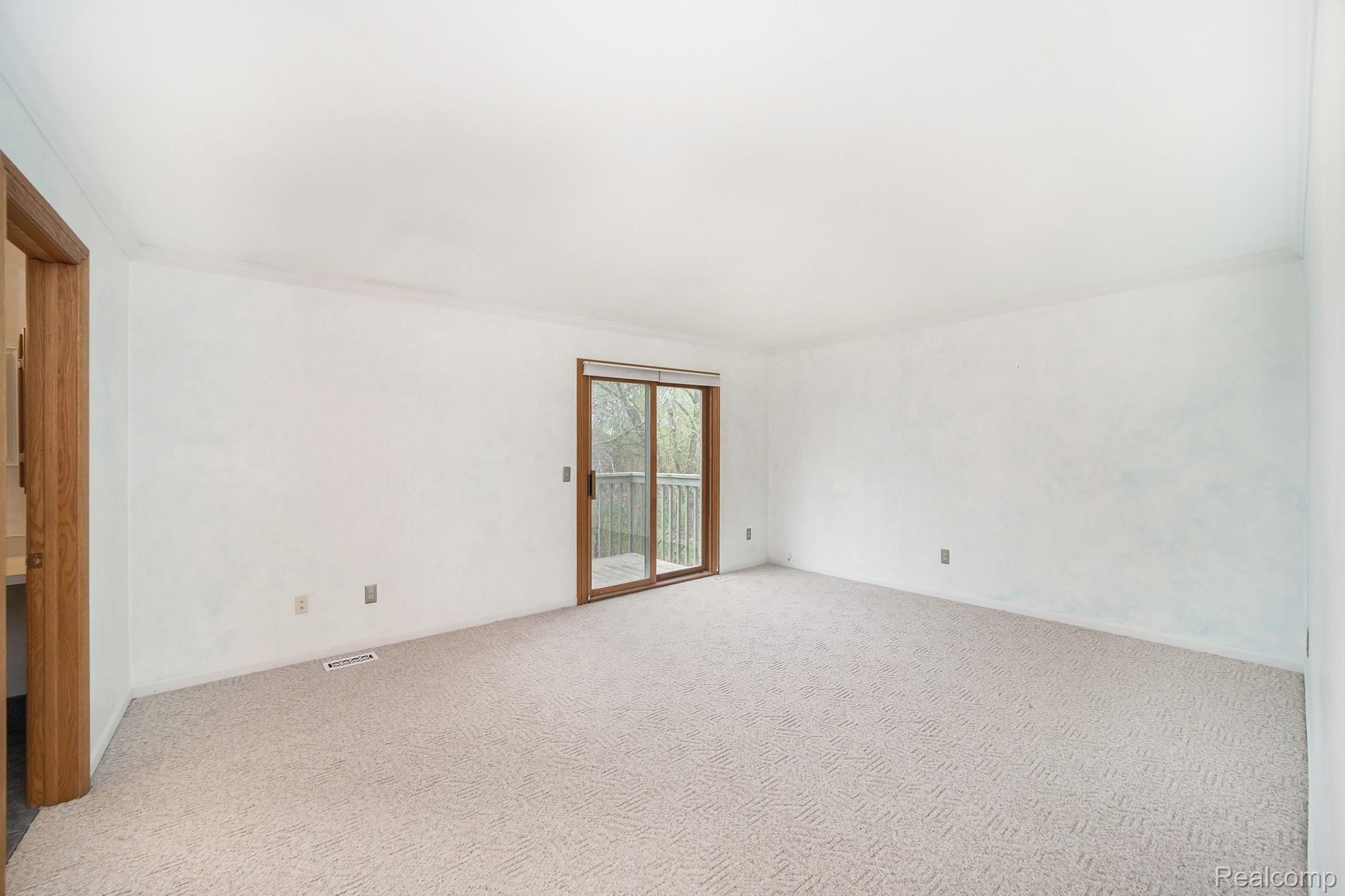 2139 Rochelle Park Drive, Unit 73 Rochester, MI 48309 - Photo 18 of 34 017A6436.jpg