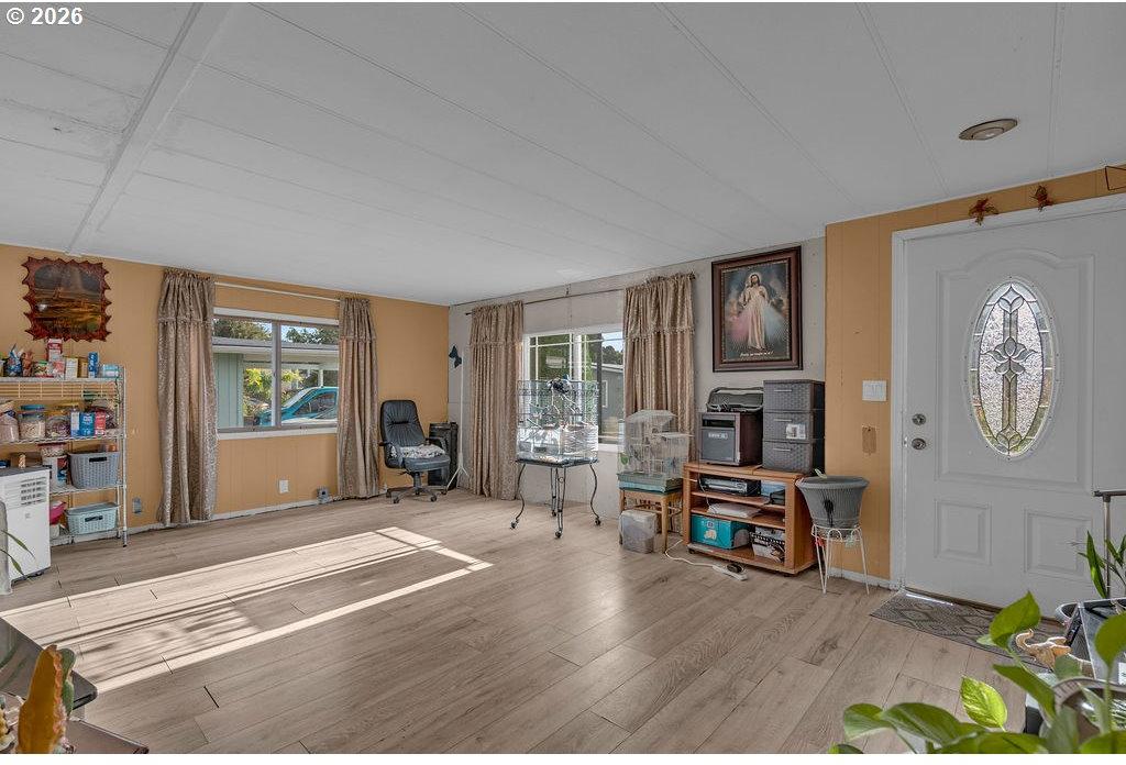 540 Southwest Georgetown Way Beaverton, OR 97006 - Photo 12 of 27 Gallery Image 12