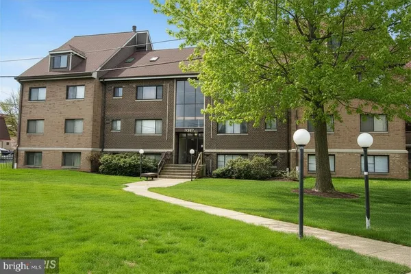 $220,000 | 11601 Elkin Street, Unit 58, Wheaton, MD 20902