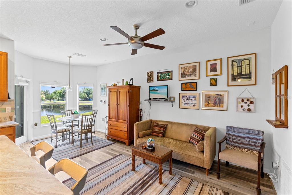 300 Sorrento Road Kissimmee, FL 34759 - Photo 5 of 33
