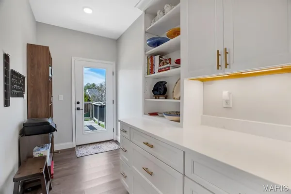 $655,000 | 1619 Oglesby Drive, Edwardsville, IL 62025