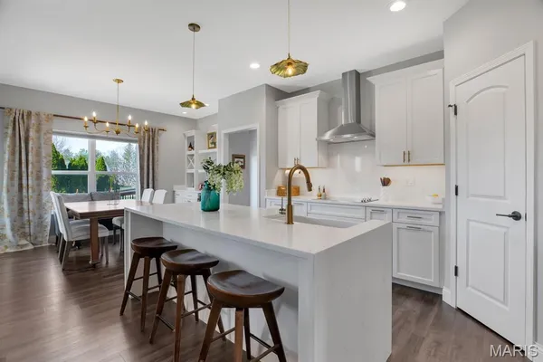 $655,000 | 1619 Oglesby Drive, Edwardsville, IL 62025