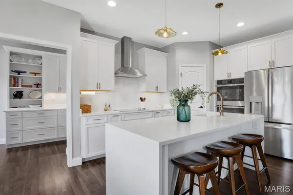 $655,000 | 1619 Oglesby Drive, Edwardsville, IL 62025