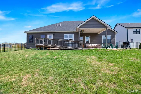$655,000 | 1619 Oglesby Drive, Edwardsville, IL 62025