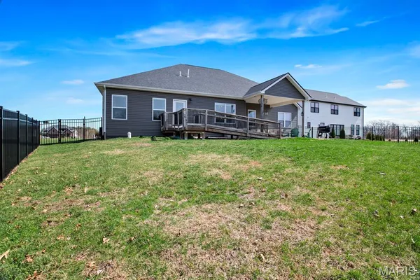 $655,000 | 1619 Oglesby Drive, Edwardsville, IL 62025