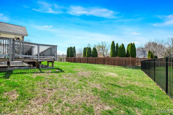 $655,000 | 1619 Oglesby Drive, Edwardsville, IL 62025