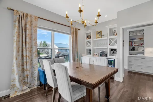 $655,000 | 1619 Oglesby Drive, Edwardsville, IL 62025