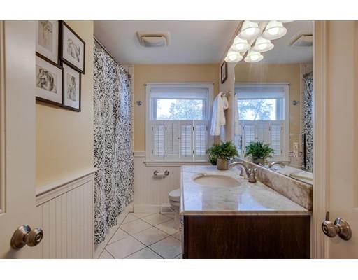 4 Edwards Road Stoneham, MA 02180 - Photo 11 of 17 Gallery Image 11