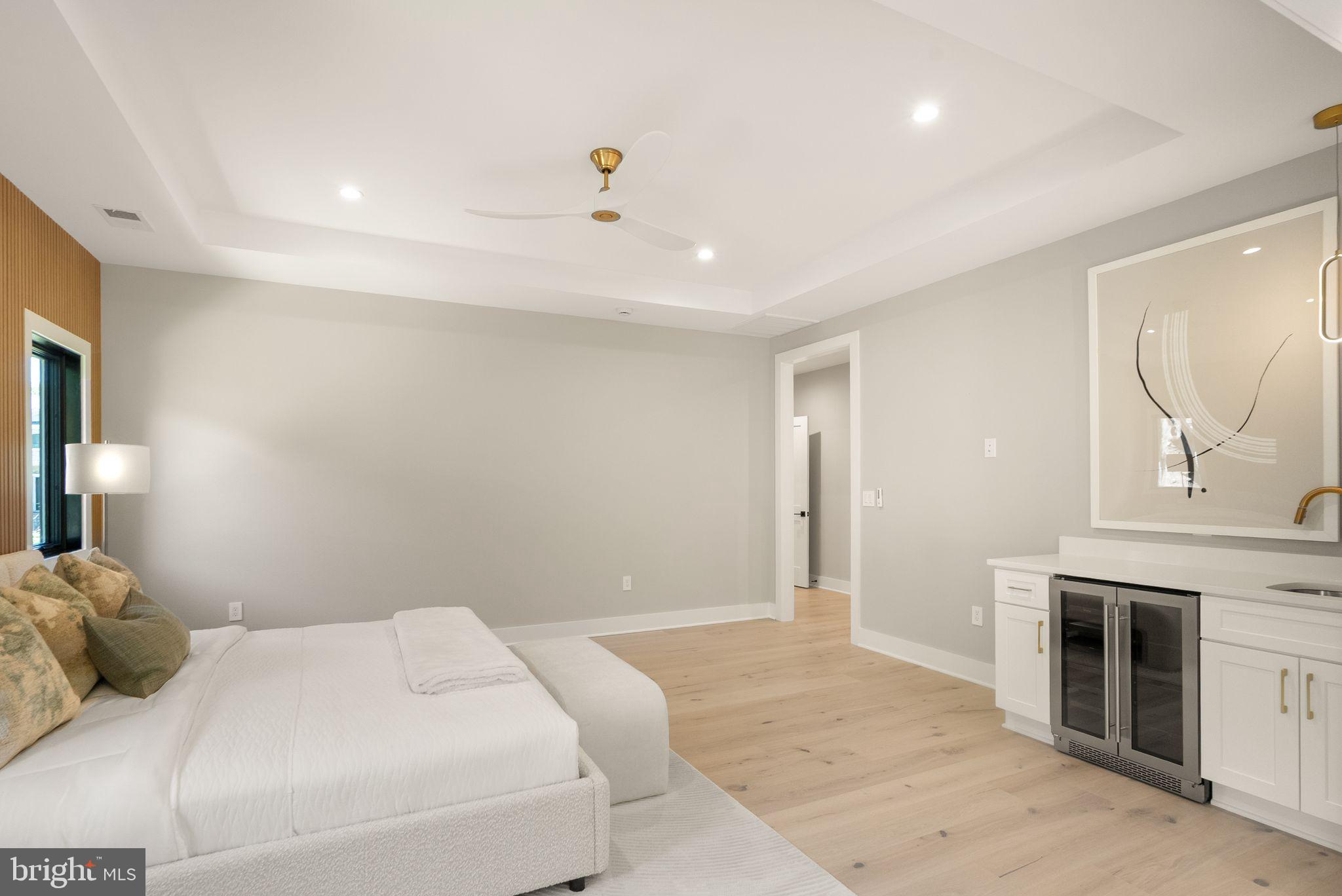 6329 Halsey Road McLean, VA 22101 - Photo 43 of 94 Serene modern bedroom retreat.