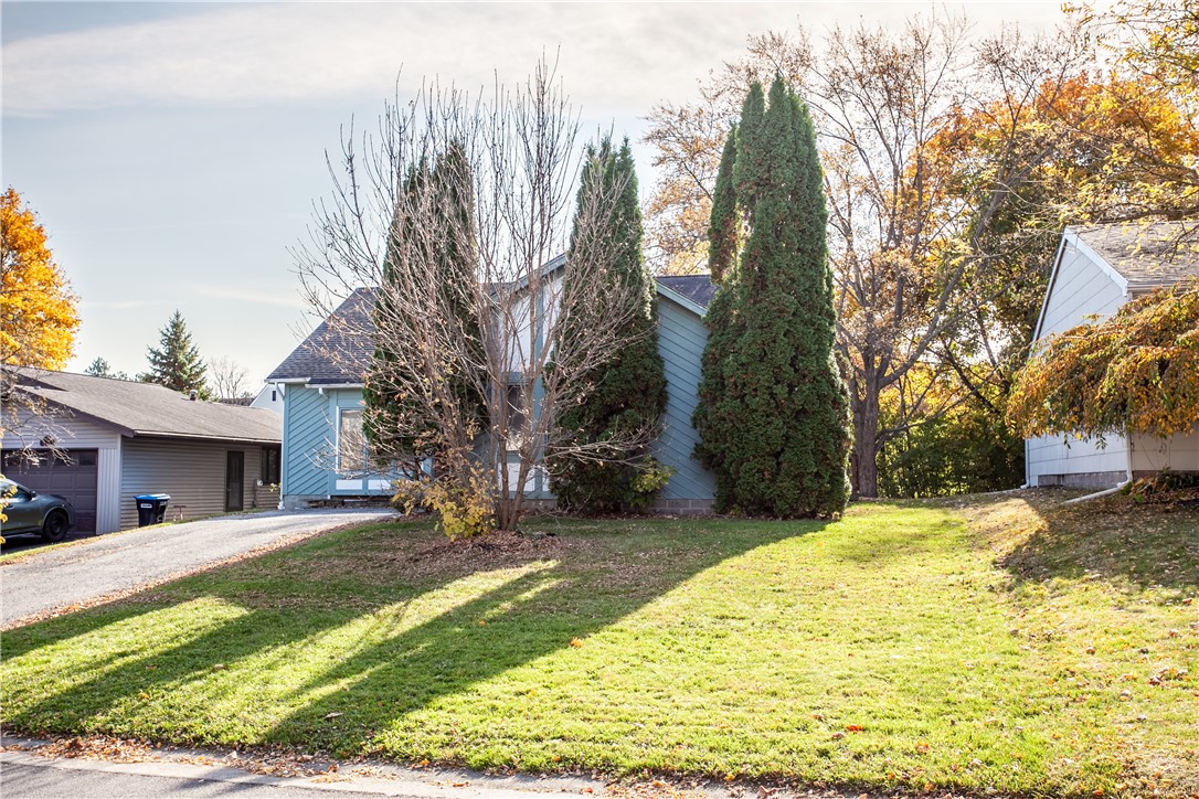 229 Countess Drive Henrietta, NY 14586 - Photo 2 of 34