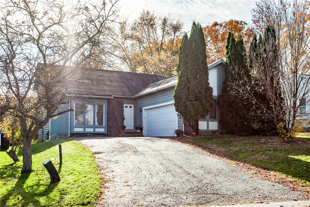 229 Countess Drive Henrietta, NY 14586 - Photo 3 of 34