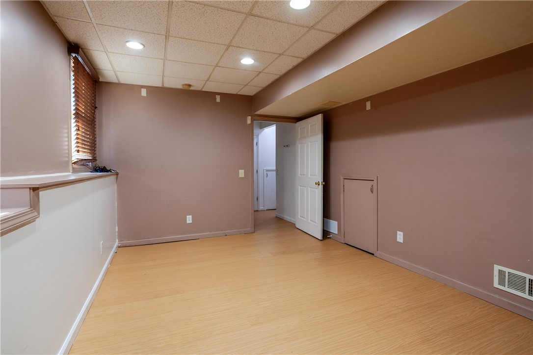 229 Countess Drive Henrietta, NY 14586 - Photo 31 of 34