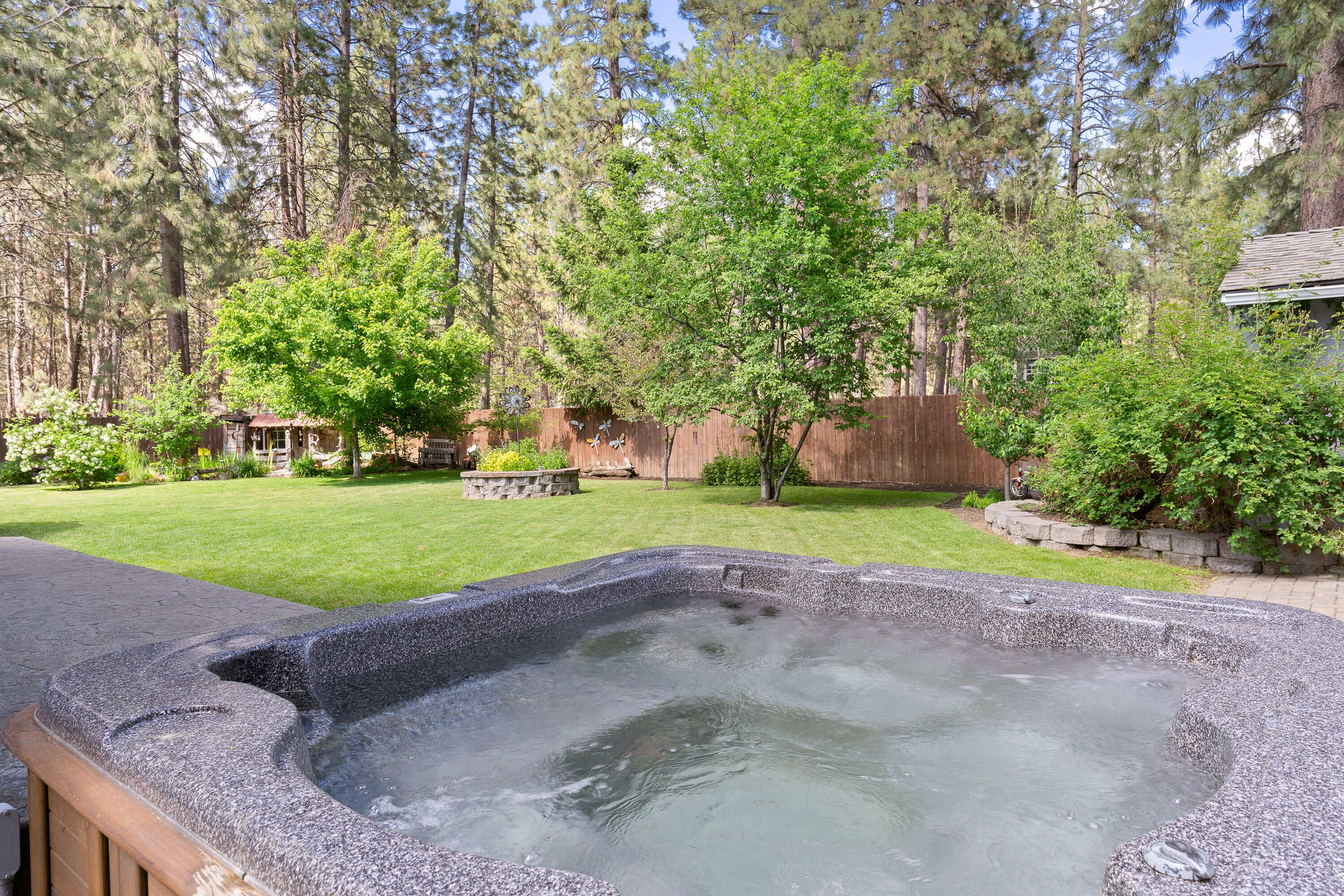 60060 Turquoise Road Bend, OR 97702 - Photo 34 of 58 Hot Tub