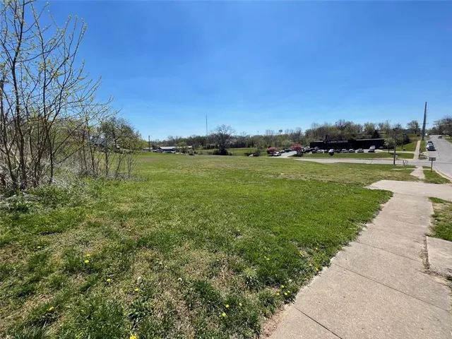 $395,000 | 225 West Young Street, Warrensburg, MO 64093