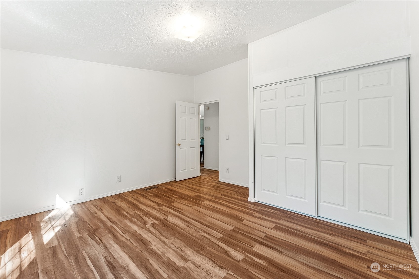 8426 East Caraway Road Port Orchard, WA 98366 - Photo 12 of 18 Gallery Image 12