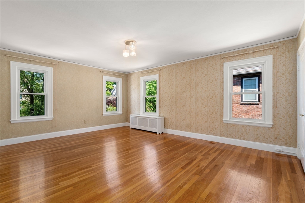 261 Russett Road Brookline, MA 02467 - Photo 18 of 36