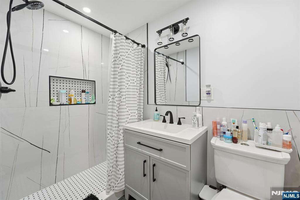 712 North Broad Street, Unit 3C Elizabeth, NJ 07208 - Photo 14 of 23