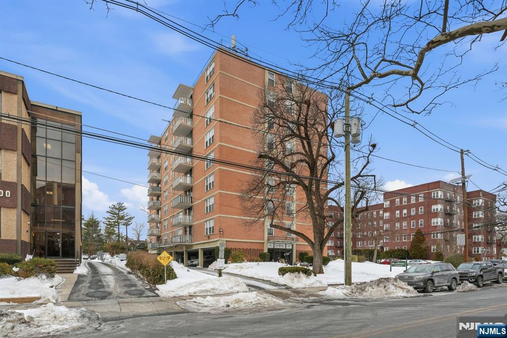 712 North Broad Street, Unit 3C Elizabeth, NJ 07208 - Photo 3 of 23