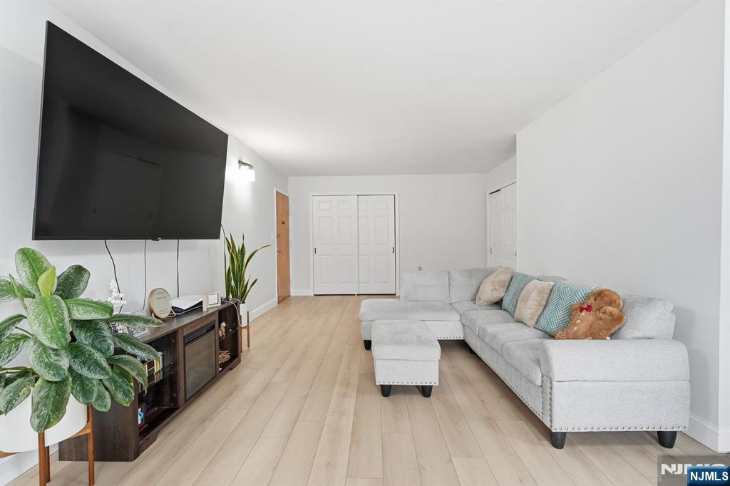 712 North Broad Street, Unit 3C Elizabeth, NJ 07208 - Photo 6 of 23