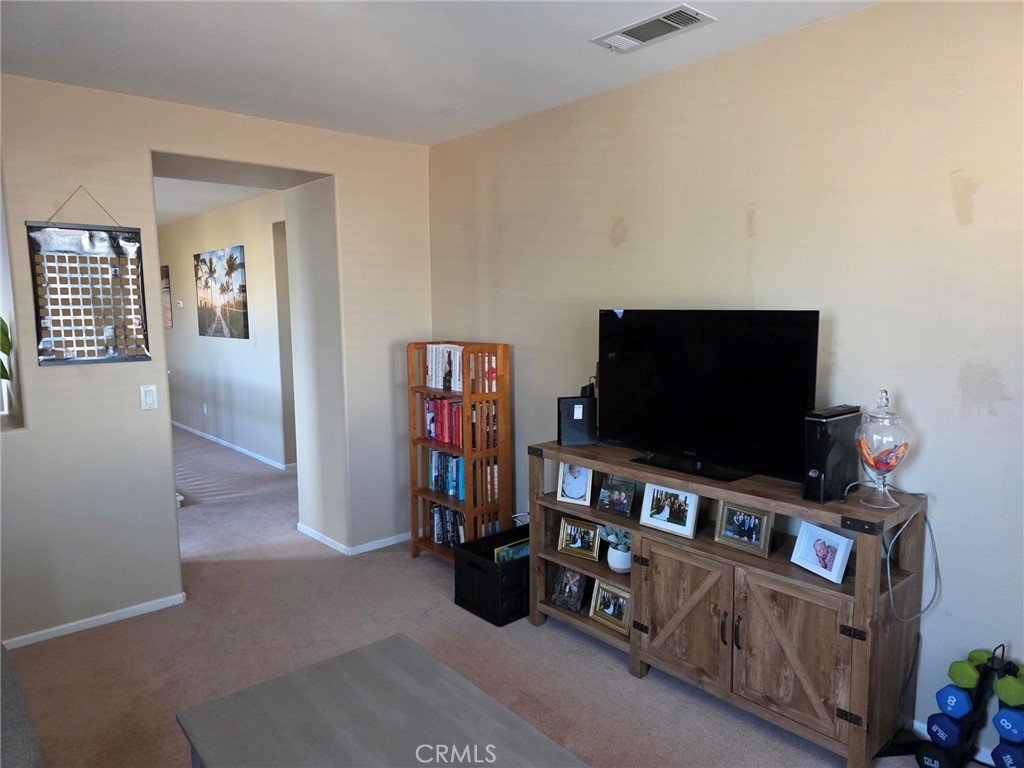 13491 Falcon Ridge Road Eastvale, CA 92880 - Photo 24 of 45 Loft