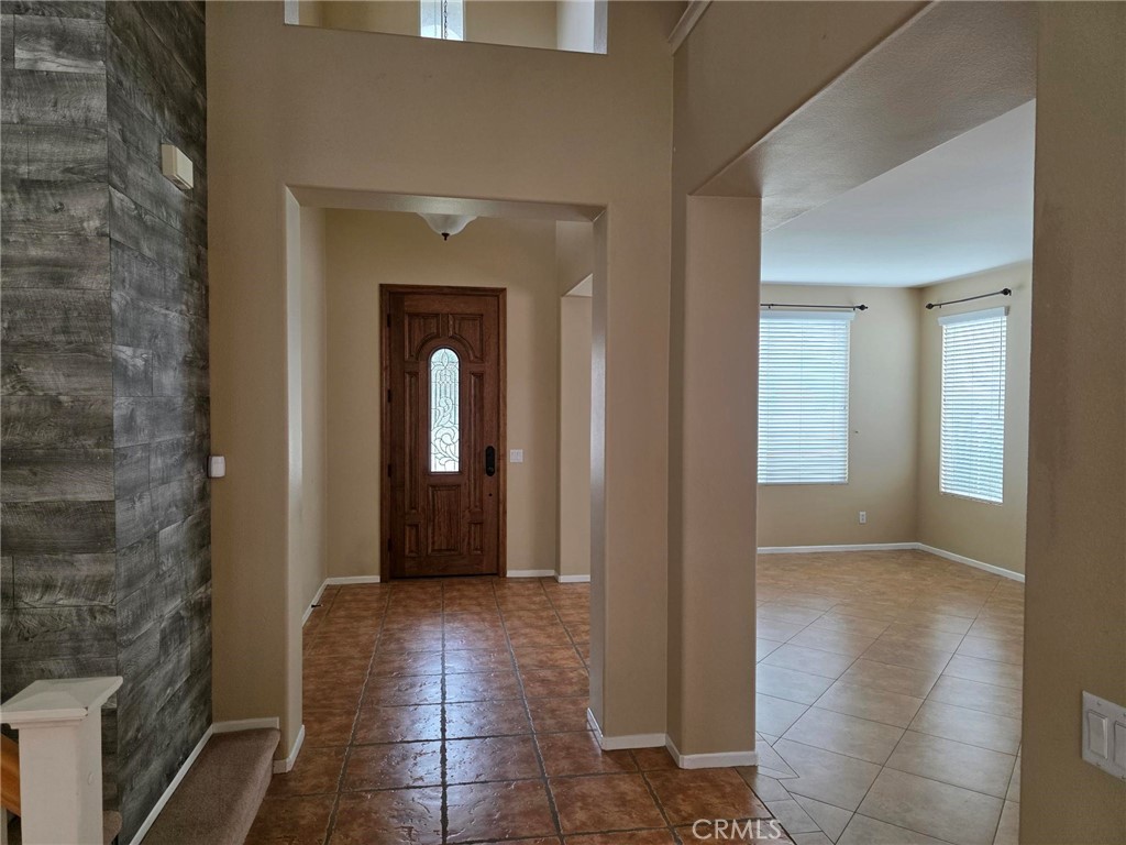 13491 Falcon Ridge Road Eastvale, CA 92880 - Photo 3 of 45 Entry