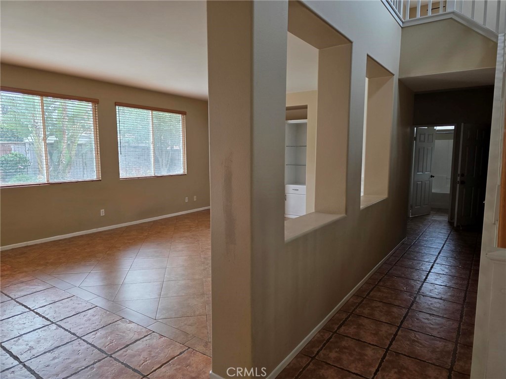 13491 Falcon Ridge Road Eastvale, CA 92880 - Photo 7 of 45 Family room