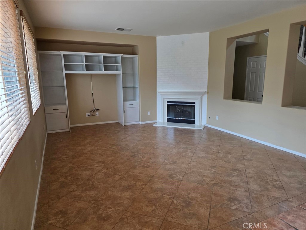 13491 Falcon Ridge Road Eastvale, CA 92880 - Photo 8 of 45 Family room