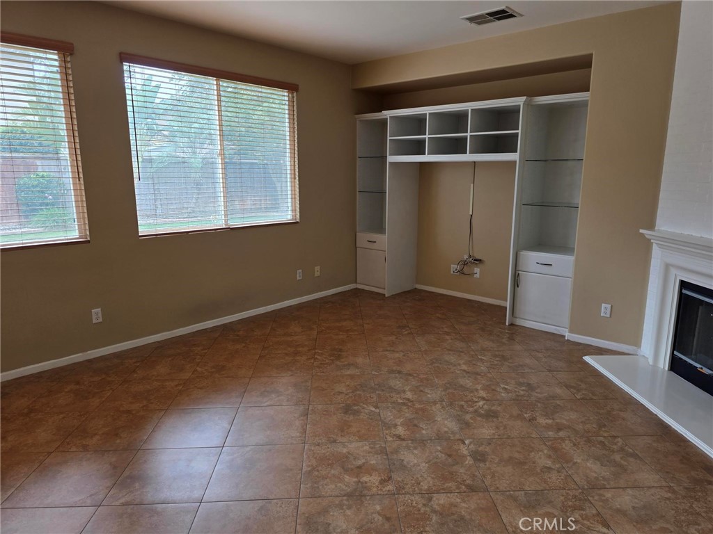 13491 Falcon Ridge Road Eastvale, CA 92880 - Photo 9 of 45 Family room