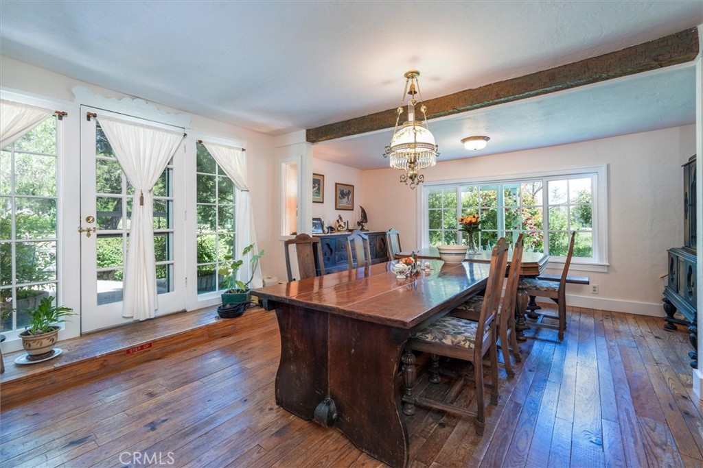 2669 Triangle Road Mariposa, CA 95338 - Photo 11 of 58 a view of a dining room with furniture window and wooden floor