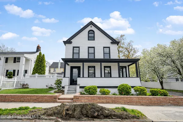 $899,999 | 5396 Arthur Kill Road | Tottenville