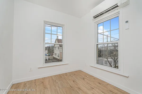 $899,999 | 5396 Arthur Kill Road | Tottenville